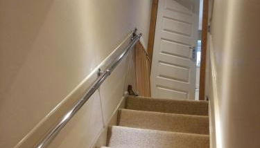 The Holbein Three bedroom home near tilgate park private parking and garden - Foto 2