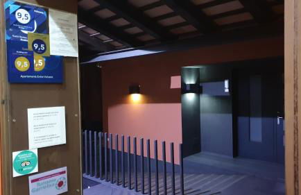 Apartaments y Habitacions Entre Volcans - Foto 43