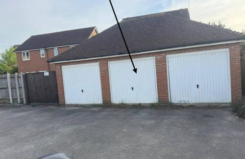 Spacious 4BR House Canterbury with en-suite and Free Parking - Long Stays - Foto 14