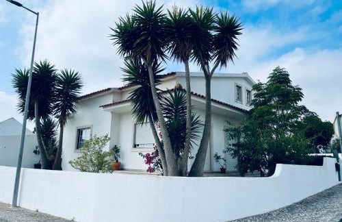 Casa do Canto - Uma casa no campo, perto da praia. - Foto 1