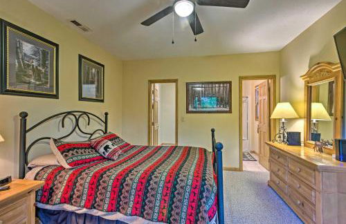 Spacious Maggie Valley Cabin with Hot Tub and MTN View - Foto 11