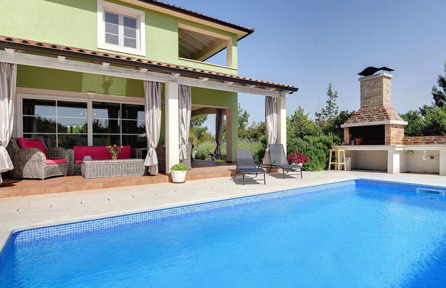 Detached Villa With Swimming Pool in the East of Istria Near the Sea - Foto 29