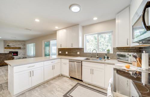 Near Hiking Lake Montezuma Home with Yard! - Foto 8