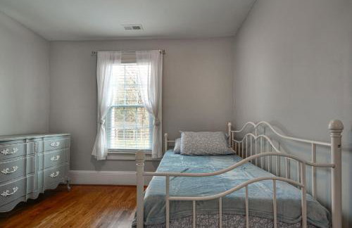 Great for Travel Nurses! Winston-Salem Gem with Yard - Photo 21