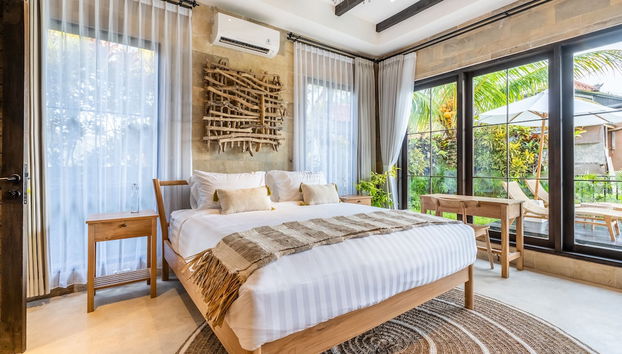 Rumah Villa by EVDEkimi - Quiet Ubud escape with Pool and Outdoor lounge - Foto 3, Camera