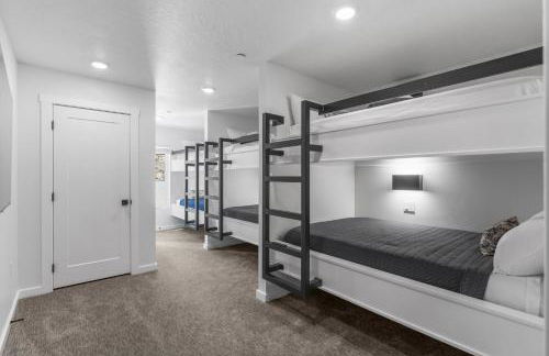 Touch of Class - 5BR - Hot Tub & Near Zion - Foto 40