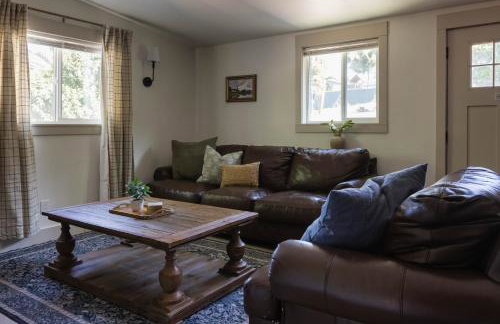 Comfy Home with Game Room & Back Yard - Kid Friendly - Foto 5