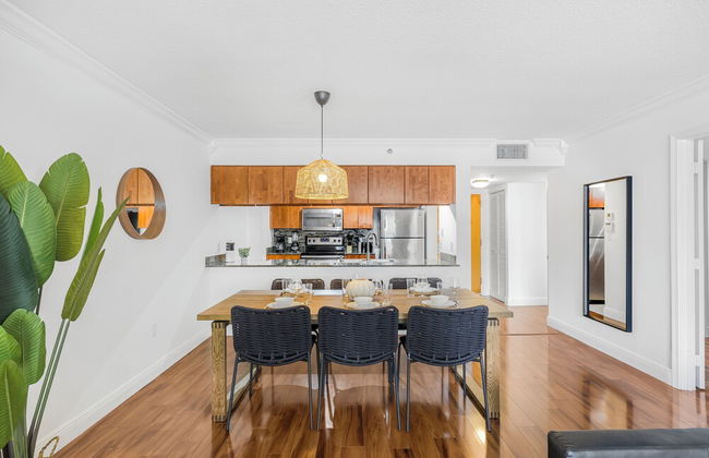 Sky High 31st Floor Condo W Parking - Foto 41