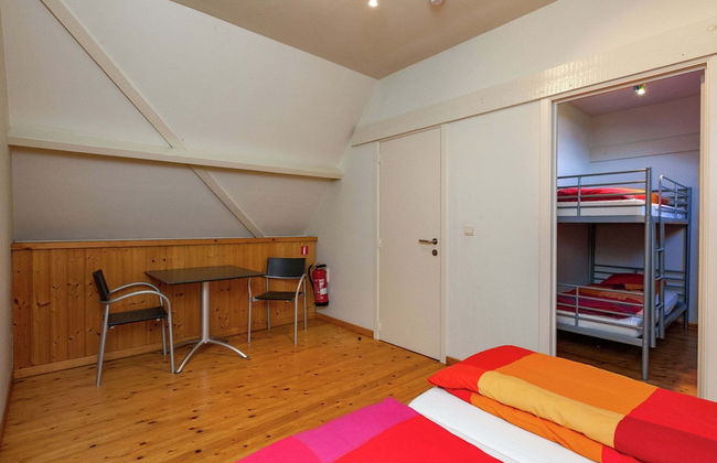 Farmhouse With Fenced Garden - Foto 4