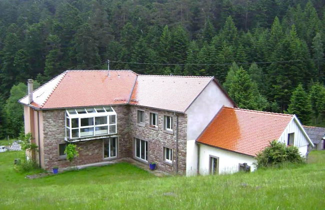 Gite Hansel, set in Greenery Beside a Stream - Foto 1