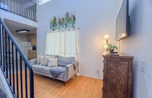 Charming 2nd Ave Lofts in Downtown San Diego with Parking - Foto 124