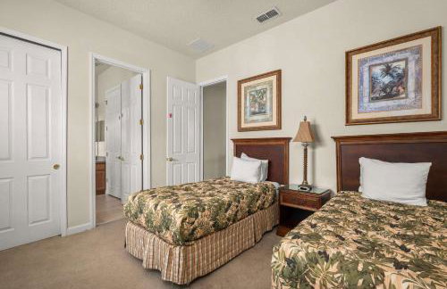 5BR home w private heated pool - Foto 36