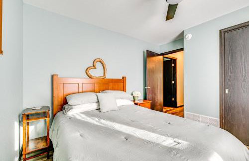 Golf, Hike and Boat Home with Fire Pit in Friendship - Foto 14