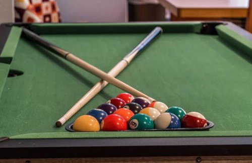 Luxury Living Just Steps from the Strip - Foto 10