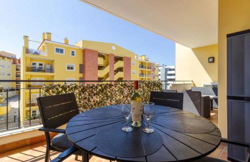 George's Quinta das Palmeiras, a 2 bedroom apartment in luxury complex, walking distance to town - Foto 17