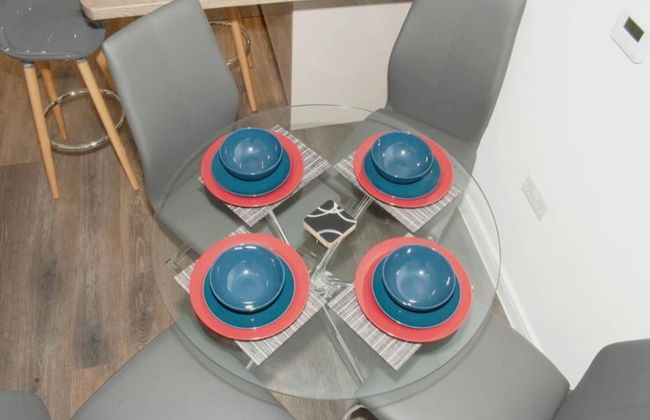 TMS Beautiful 2BR Apartment! Ensuite! Lakeside - Photo 5