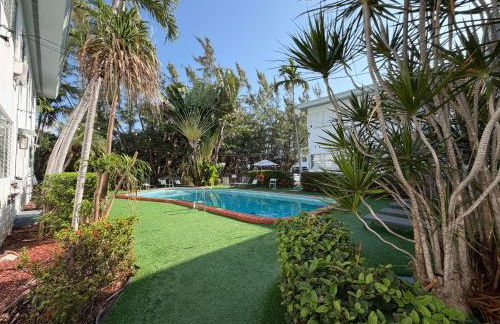 Bay Harbor Boutique Vacation Rental - Photo 2