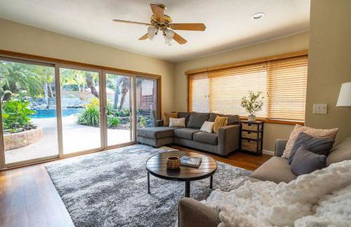 Resort style back yard heated pool and spa - Foto 42