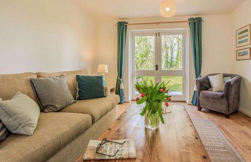 3 Bed in Lyme Regis oc-61809 - Photo 1