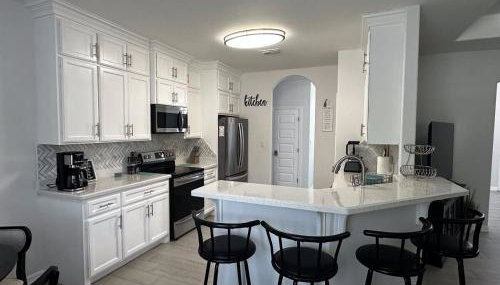 Quiet Cozy Spacious Stay w Private Pool - Foto 4