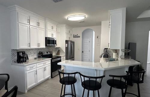 Quiet Cozy Spacious Stay w Private Pool - Foto 4