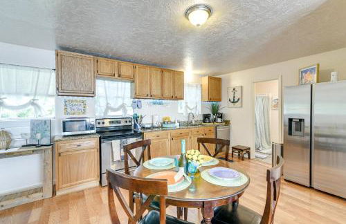 3 Mi to Boardwalk Bacliff Apartment with Hot Tub - Foto 3