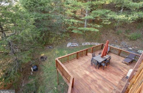 Cabin in Lost City WV with Hot Tub and Pet Friendly - Foto 26