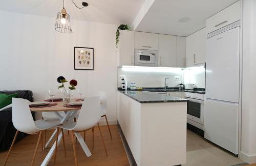 GALIHOST - Apartamentos con parking frente a la playa - Foto 24