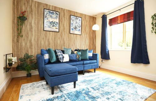 Modern 5-Bed Home, Guests 9, Secure Parking, Contractors - Foto 8