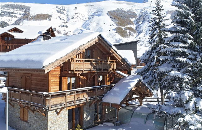 Chalet in Les Deux Alpes With Private Pool - Photo 1