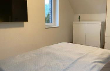 Helle Dachgeschosswohnung in Bockhorn, LK Friesland - Foto 18