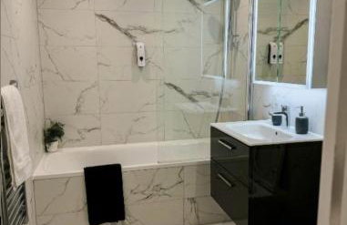 Stylish Madison Apartment with Balcony - FREE Car Parking - Hemel Hempstead Town Centre - Foto 33