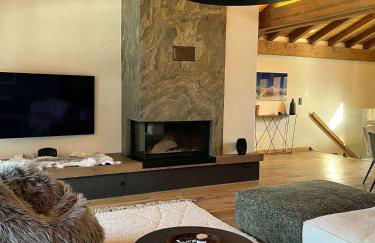 Les Hirondelles de Bellevue - spacieux logement avec cheminée - Foto 9