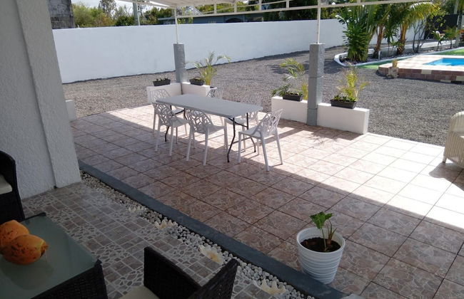 Villa Bella is 5 Mins From the Beach With Amazing Garden Overlooking the Pool - Foto 30