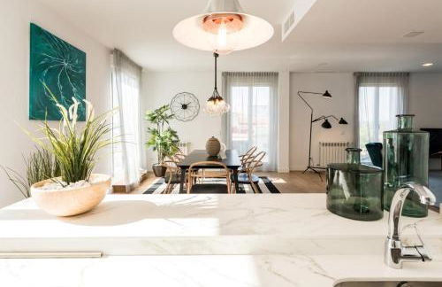 Plaza de España Skyline - Photo 18