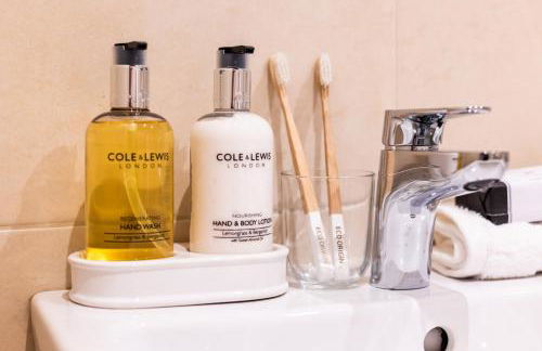 2-Bed Apartment in Redland, Bristol - Work-Ready - Foto 41