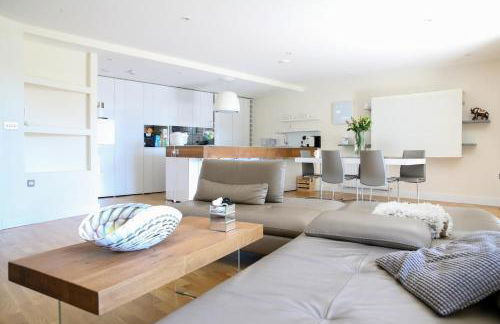 Luxury 3-BR near Tower Bridge Family & Business Ready - Foto 28