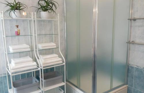 Old school apartment - Photo 16