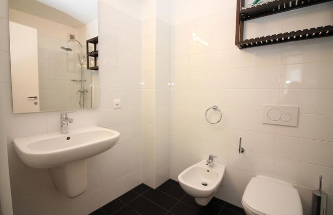 Santi Apartment Few Min From Lake - Foto 12