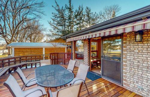 Work and Play! Spacious Lake-View Home in Greeley - Foto 30