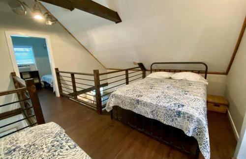 Away at the River - Foto 49