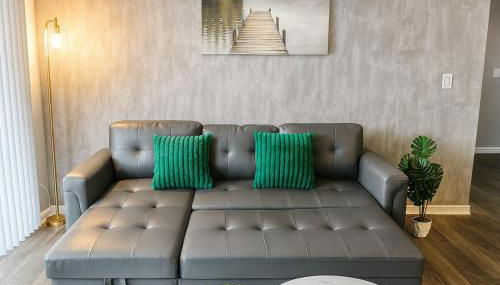 Luxury King Suite by the Lake - Entire Place - Photo 2