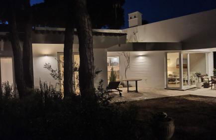 Diseño y luz entre los pinos - Foto 62