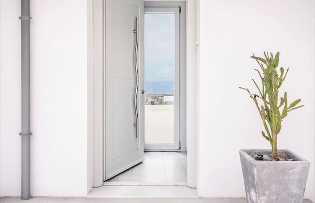 Luxury Villa With Pool And Sea View..! - Photo 40