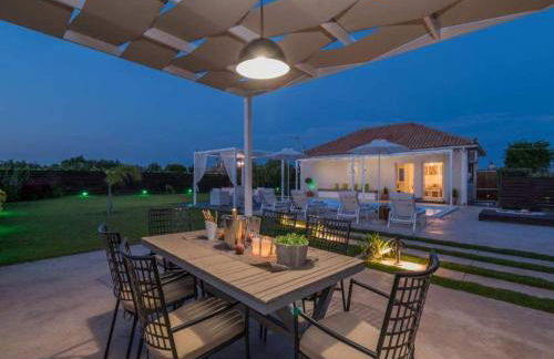 Villa in Zakynthos with Pool & Near Tsilivi Beach - Foto 44