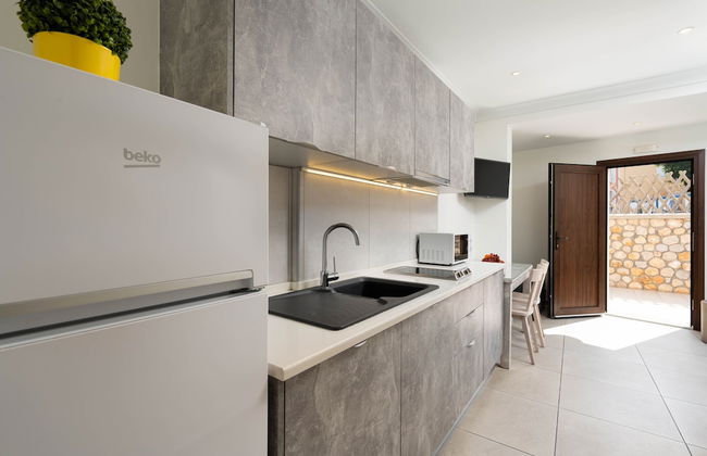 Pithos Apartments - Photo 32