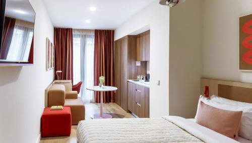 Numa Madrid Fuencarral - Photo 5