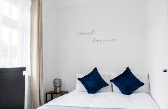 Bright 2-Bed Flat with Skylight attic Room - Foto 12