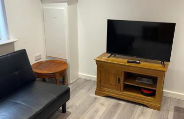 Lovely, Sleeps 8, Cafe Bars, Central Formby - Foto 7