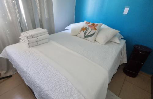 Apartamento completo com Wi-Fi, garagem em condomínio - Ideal para estadias tranquilas - Foto 1